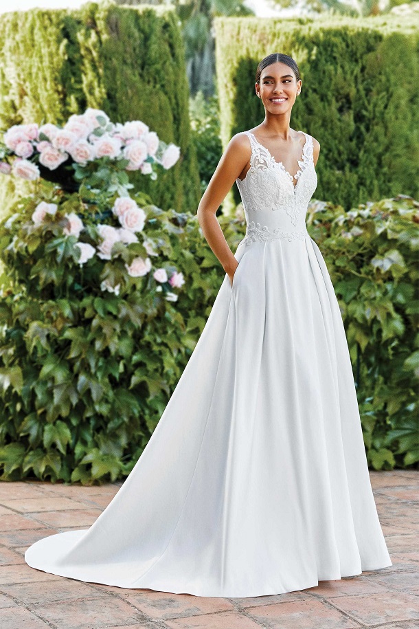 Trouwjurk Sincerity 44191